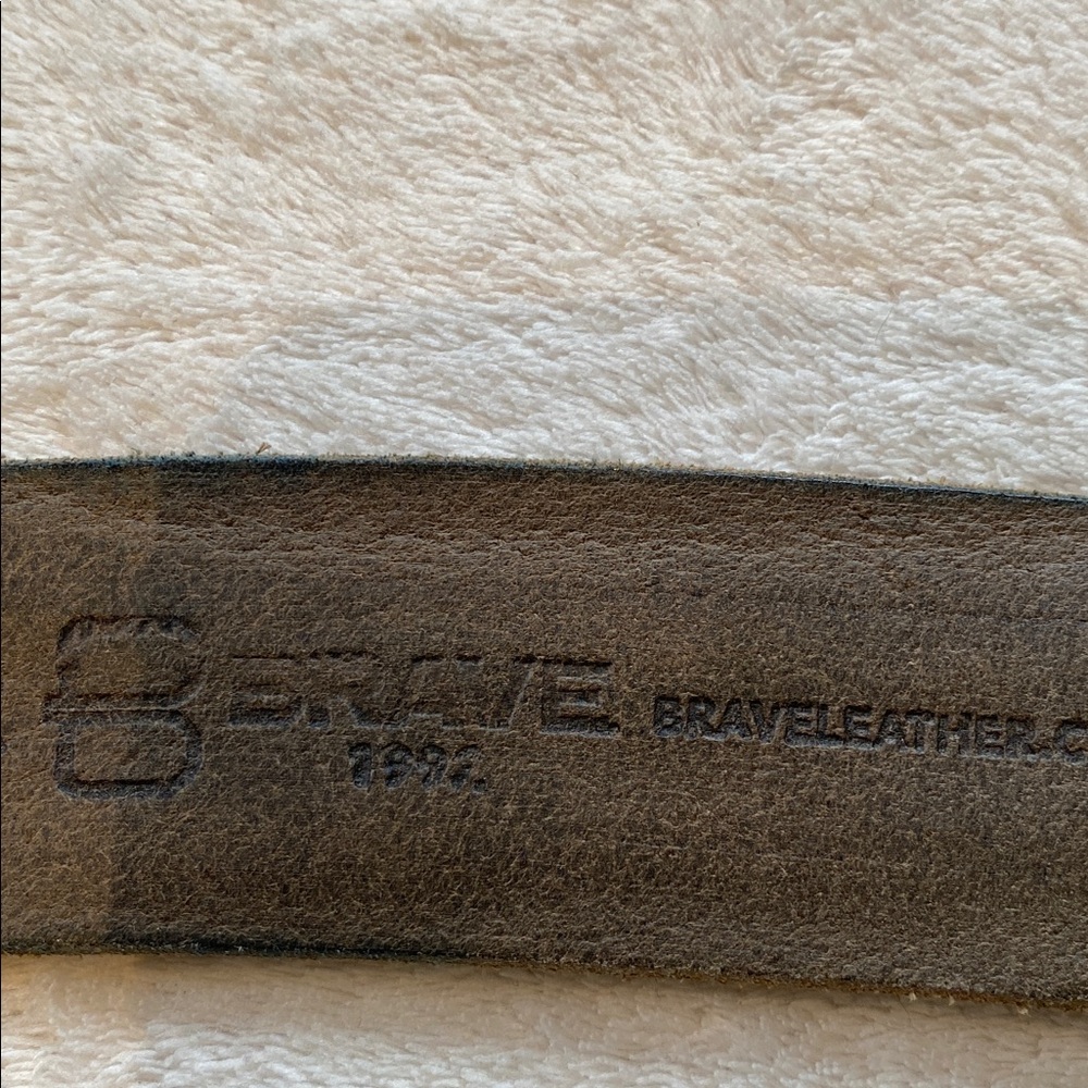 Brave Leather statement silver buckle taupe brown leather belt Sz 34 - Picture 8 of 10
